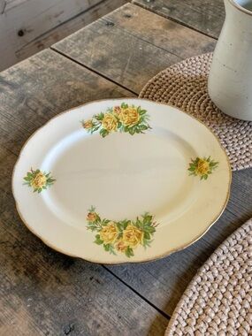 Royal Albert Tea Rose Oval Platter Bone China 10 x 12.5”